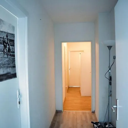 B Private In Center In Проживание в семье